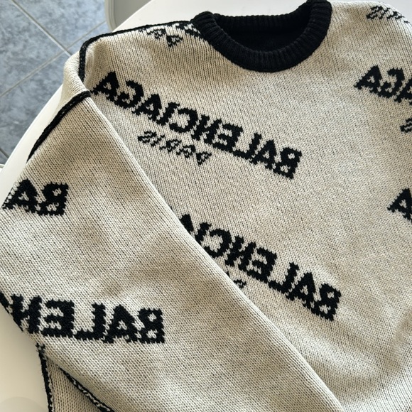 Balenciaga Logo Sweater - Picture 7 of 8